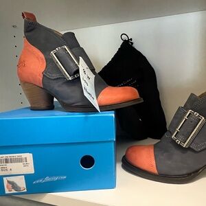 John Fluevog size 8. Worn twice